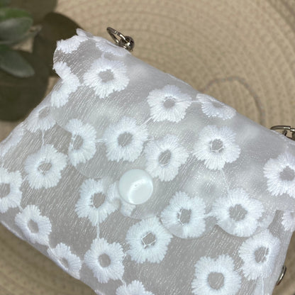 Scalloped Purse with Flowers