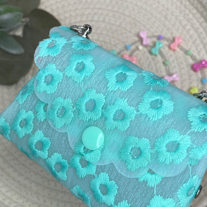 Scalloped Purse with Flowers